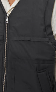 PADDED VEST BLACK - THE ROOM BY BASMATEE