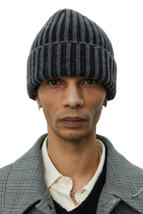 【mfpen】Stage Beanie - Grey MFPEN - STAGE BEANIE - GREY – THE ROOM BY BASMATEE